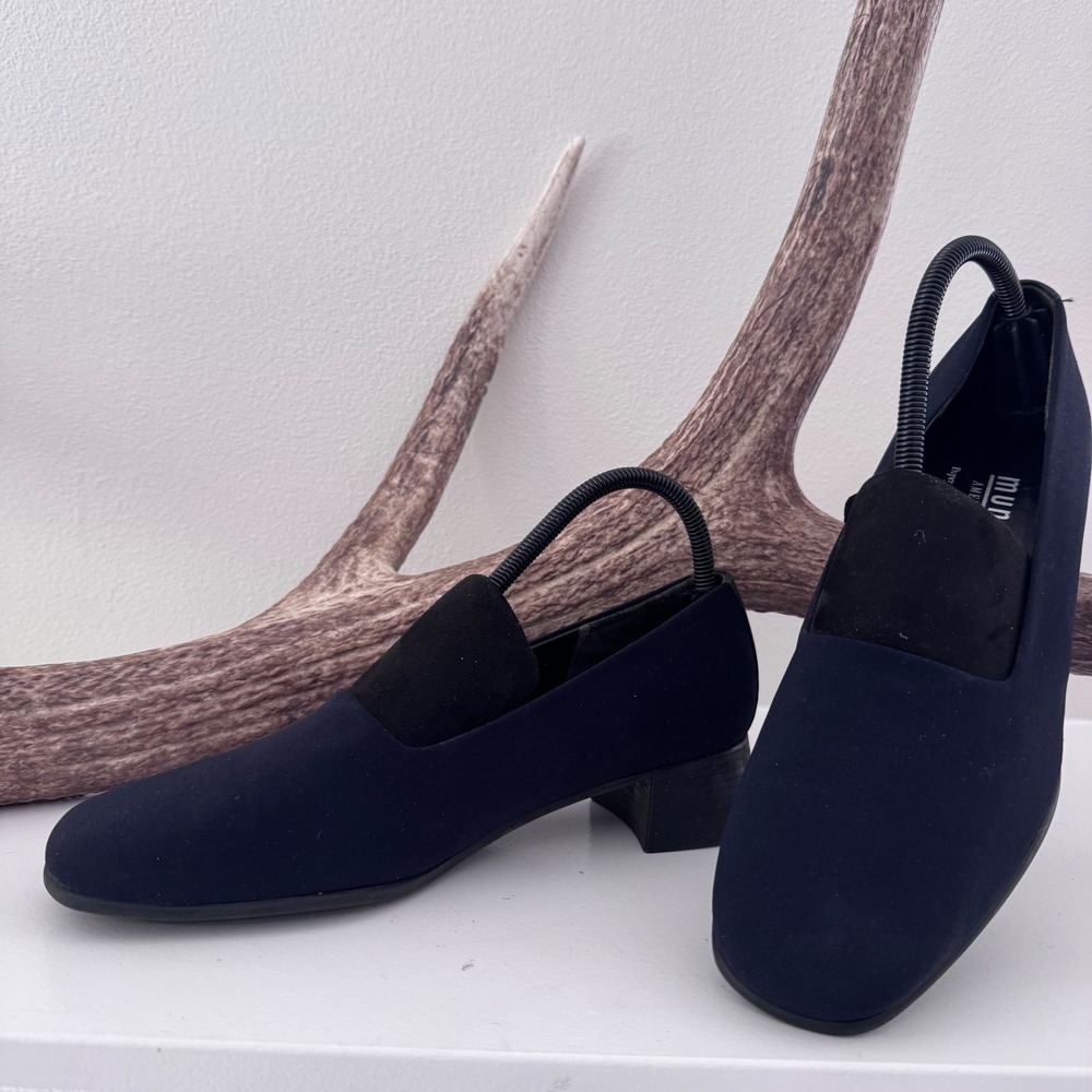 Munro American Blue Stretch Fabric Block Heel Slip On Comfort Pumps Size 9.5